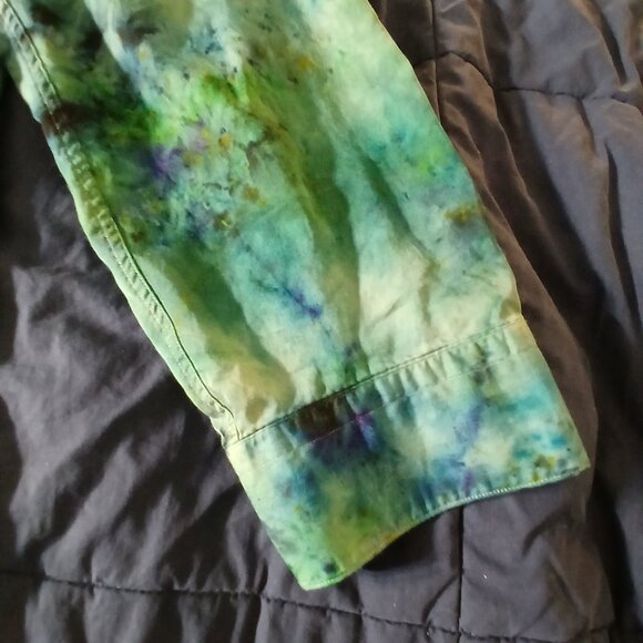 My Shirt - Tie Dyed Green & Blue Calvin Klein Dress Shirt - 100% cotton - Picture 4 of 5